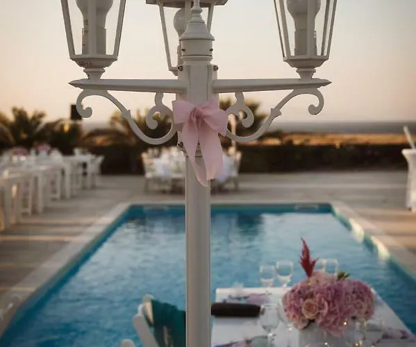 Ecoxenia Aparthotel 3*