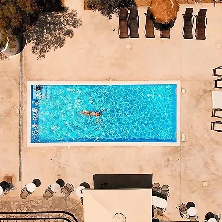 Ecoxenia Oia (Santorini)
