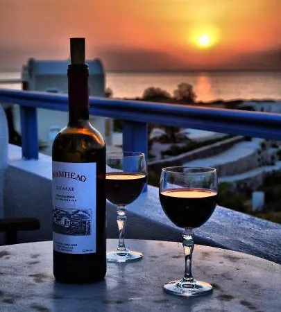Aparthotel Ecoxenia Oia (Santorini)