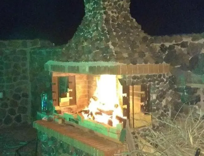 Ecoxenia Oia (Santorini)