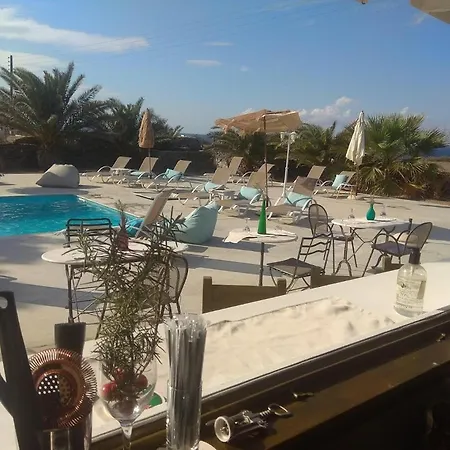 Ecoxenia Lägenhetshotell 3*