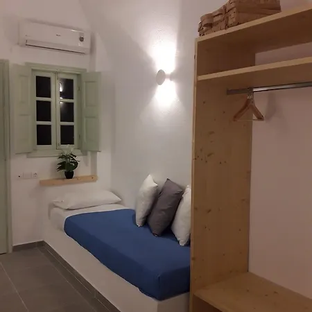 伊科谢尼亚酒店 3*