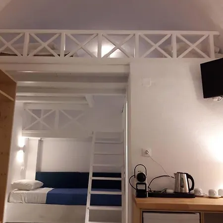 伊科谢尼亚酒店