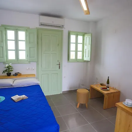 伊科谢尼亚酒店 公寓式酒店 3*