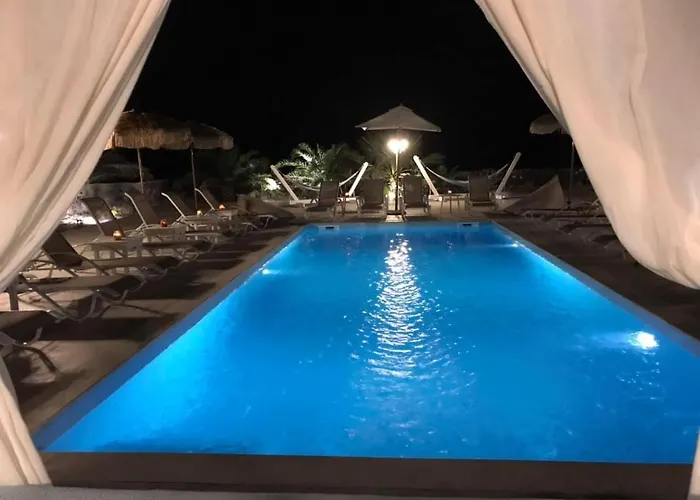 Ecoxenia 3* Oia (Santorini)