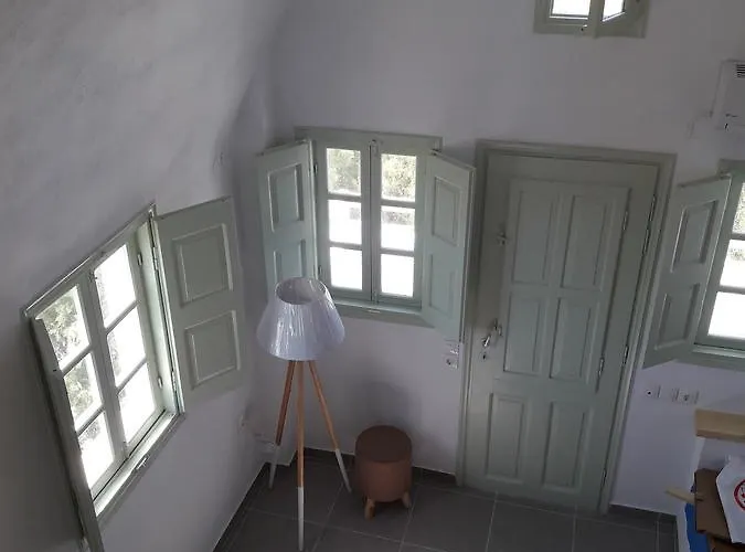 Aparthotel Ecoxenia Oia (Santorini)