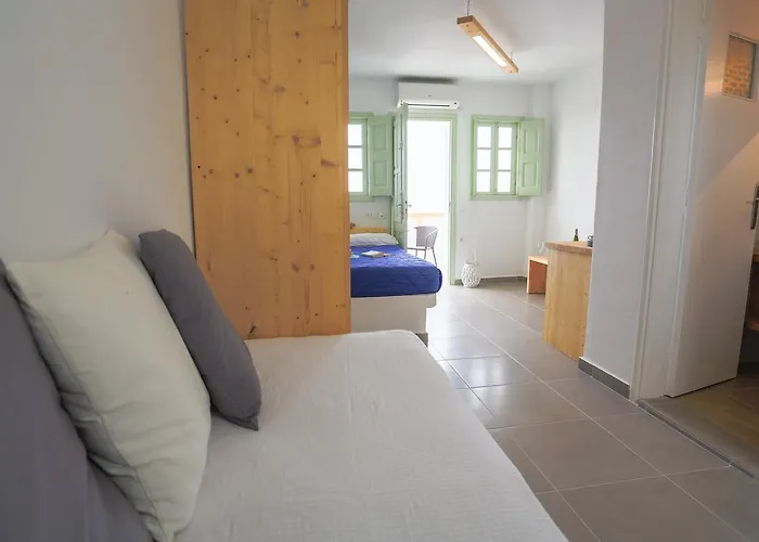 Aparthotel Ecoxenia Oia (Santorini)