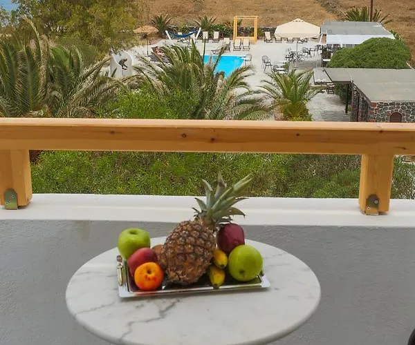 Ecoxenia Oia (Santorini)