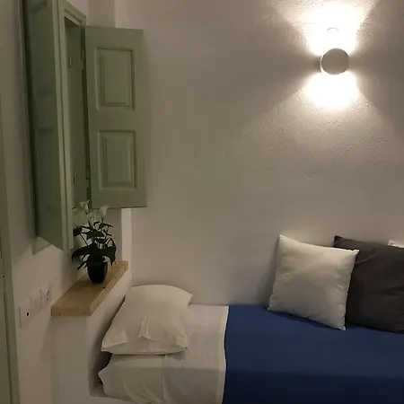 Ecoxenia 3* Oia (Santorini)